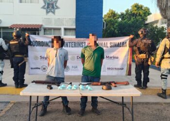 Con armas largas, municiones y droga, Grupo Interinstitucional detiene a 2 civiles en Culiacán