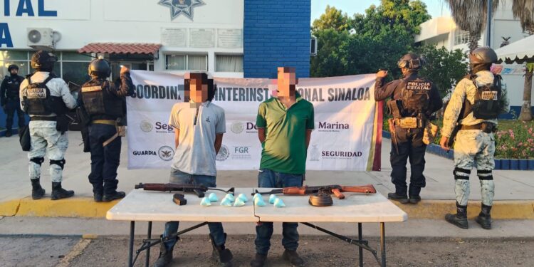 Con armas largas, municiones y droga, Grupo Interinstitucional detiene a 2 civiles en Culiacán