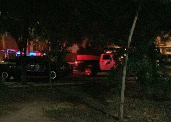 Atacan a balazos y vandalizan otra casa en Las Quintas