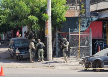 Asesinan a dos hermanos propietarios de un Yonke en la Plutarco Elías Calles