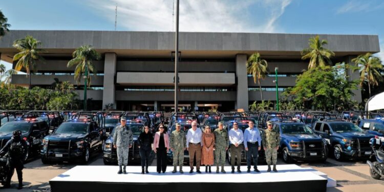 Destaca Gobernador Rocha coordinación entre corporaciones de seguridad de los 3 niveles en operativos en Sinaloa