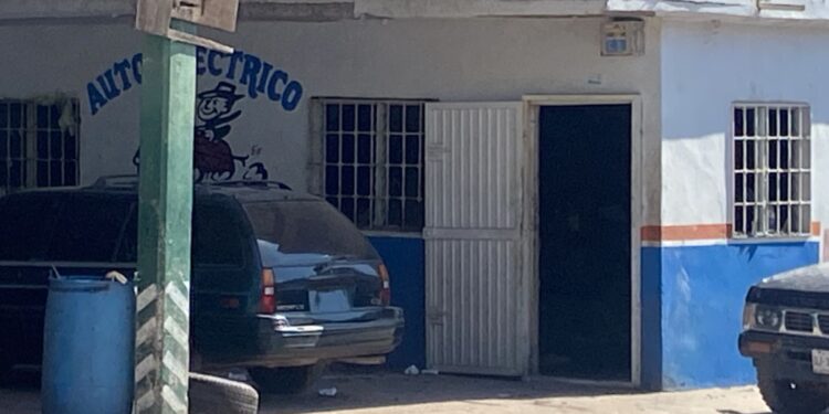 Atentado a balazos deja dos muertos y un herido en Villa Juárez, Navolato