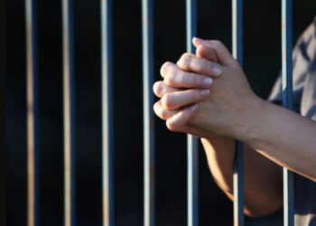 Enfermera acusada de intentar privar de la vida a un paciente seguirá en prisión preventiva, a la espera de resolución judicial