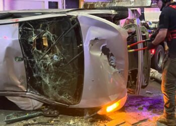 Un hombre y una mujer resultaron lesionados al ser chocado auto en que circulaba por otra unidad