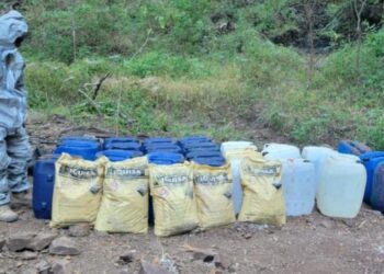 Aseguran en Culiacán, Cosalá y Navolato 9 áreas de almacenamiento de precursores químicos
