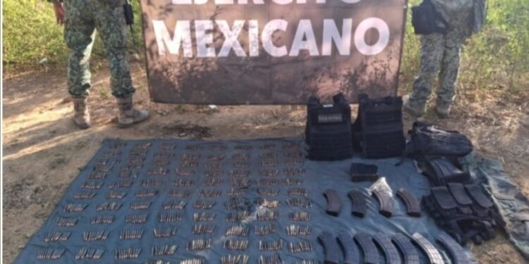 Localiza en Concordia un campamento, donde asegura 12 cargadores, 1,490 cartuchos y 3 chalecos tácticos