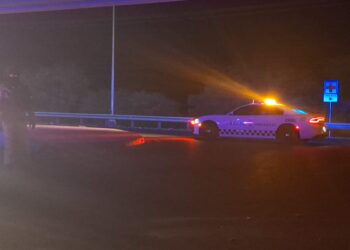 Ejecutan a balazos a un desconocido en un puente de “La Costerita”