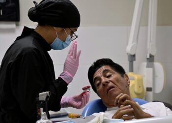 Importante priorizar la salud bucal; no es suficiente solo el cepillado, es necesario visitar al dentista para prevenir y combatir enfermedades