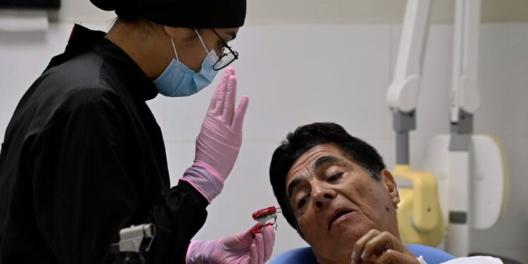 Importante priorizar la salud bucal; no es suficiente solo el cepillado, es necesario visitar al dentista para prevenir y combatir enfermedades