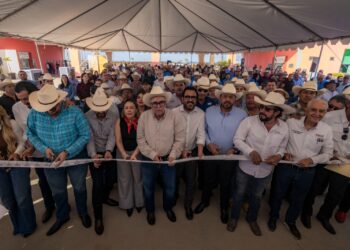 Anuncia Gobernador Rocha Moya que aumentará en 10 mdp más el presupuesto 2026 a la ganadería