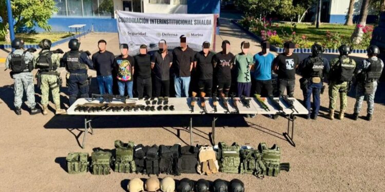 10 detenidos, armamento, 1 vehículo y equipo táctico asegurado en el sector Portalegre