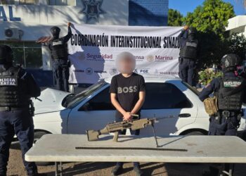 Aseguran en Culiacán a un civil con una ametralladora Minimi y una cinta con 100 cartuchos