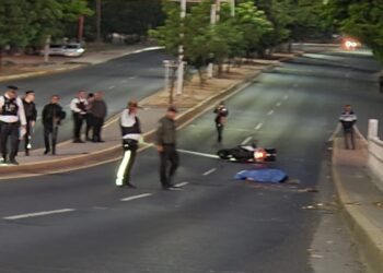 Fallece motociclista en durante derrape y choque sobre la calzada José Limón en Infonavit Humaya
