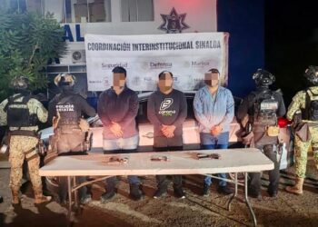 Tres detenidos, armas y vehículo robado asegurados: el resultado del Grupo Interinstitucional durante patrullajes en Culiacán