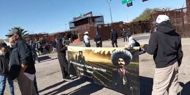 Productores sinaloenses seguirán con bloqueos tras “silencio” de autoridades federales en mesa de diálogos y de movilizan hacia aduana de Nogales