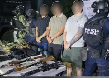 En Valle Alto, el Grupo Interinstitucional detuvo a otros 3 civiles que portaban armas largas y municiones