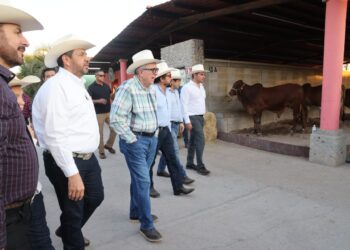 Reafirma Gobernador Rocha, su compromiso con el sector ganadero sinaloense