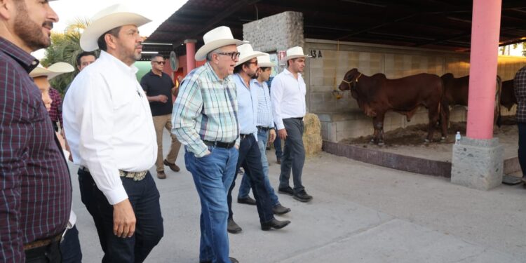 Reafirma Gobernador Rocha, su compromiso con el sector ganadero sinaloense