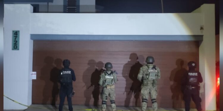 En cumplimiento de una OTI, aseguran 28 armas de fuego, 5 granadas, municiones y vehículos en Portalegre VI