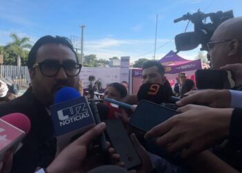 Gámez Mendívil otorga “10” al desempeño de Rocha Moya durante reunión por el Cuarto Informe