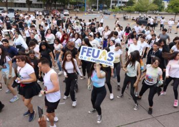 ¡Todo un éxito! Con una entusiasta y nutrida participación de la comunidad rosalina, se llevó a cabo la primera Carrera de Colores, organizada por la FEUAS