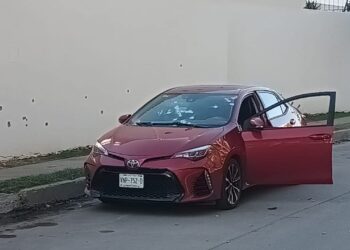 Ejecutan a dos hombres a balazos a espaldas del Congreso del Estado de Sinaloa