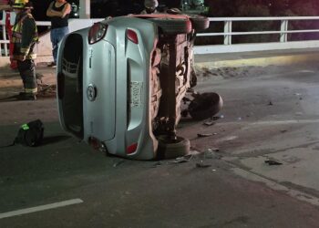Aparatoso accidente vial en la colonia Renato Vega Amador