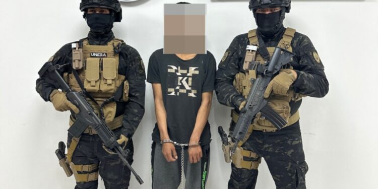 UNESA ejecuta orden de aprehensión por feminicidio en Sinaloa