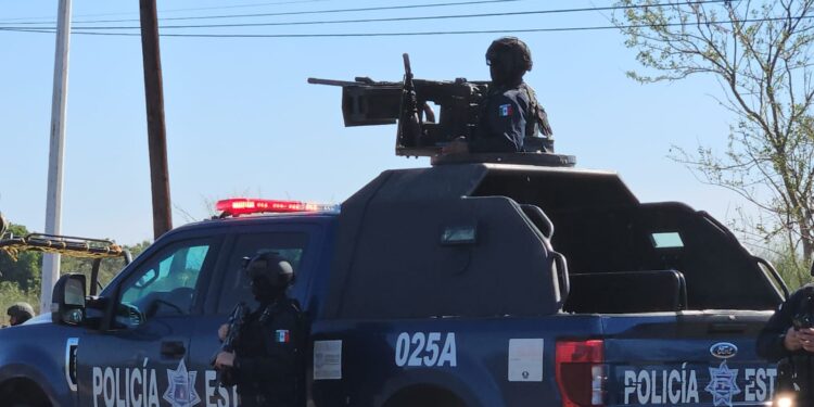 Mujer resulta herida de bala en enfrentamiento entre delincuentes y la Guardia Nacional