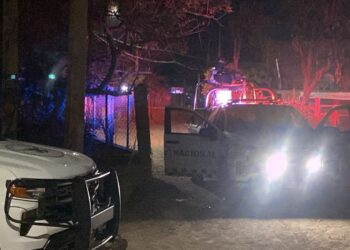 Matan a joven en su casa en Los Alamitos