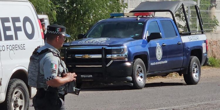 Hallan un cadáver envuelto en plásticos de color negro en El Quemadito