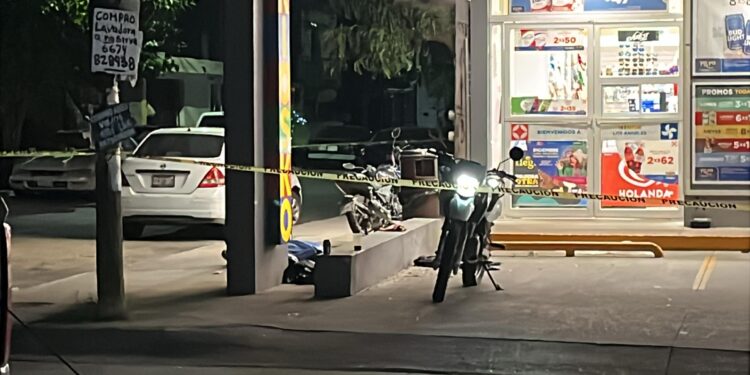 Un ataque a balazos dejó un motociclista muerto y otro herido esta noche en Culiacán