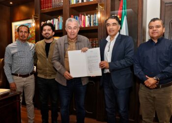 Gobernador Rocha se reúne con director de INSUS; acuerdan fortalecer la certeza jurídica en Sinaloa