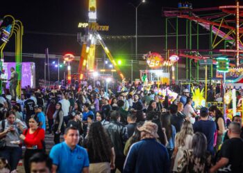 Verbena popular de Culiacán registra asistencia récord; suma cerca de 70 mil visitantes