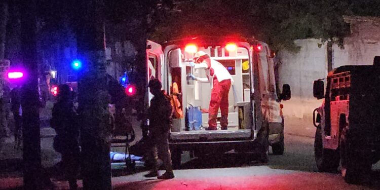 Atacan a balazos a vecino de la colonia Rosario Uzárraga; se reporta delicado
