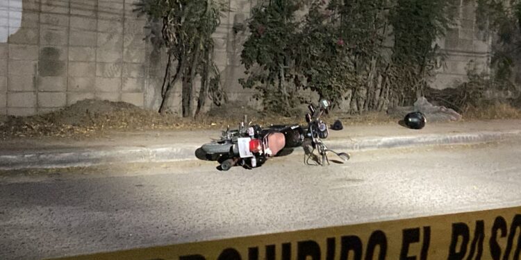Asesinan a balazos a motociclista en El Rincón del Valle