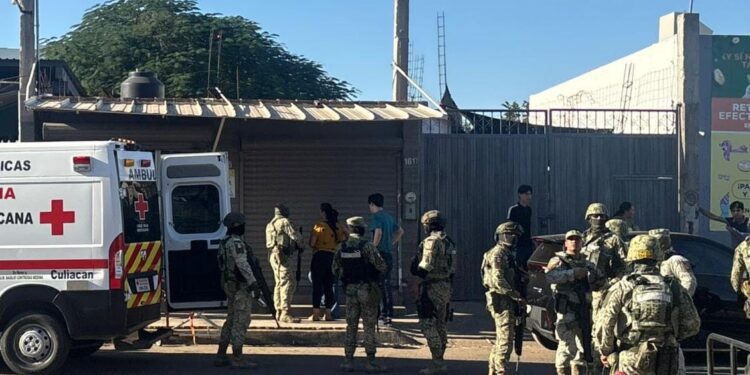 Atacan a balazos a comerciante en la colonia Independencia