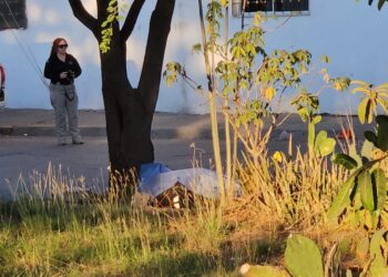 Asesinan a motociclista a balazos al sur de Culiacán