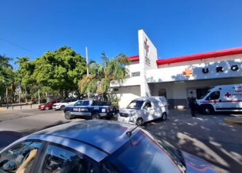 Mujer es declarada sin vida al llegar a la Cruz Roja en Culiacán