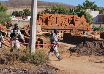 Ejecutan a dos hombres en una ladrillera al norte de Culiacán