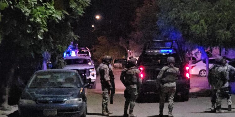 Grupo armado interrumpe festejos de la Batalla de San Pedro y deja un muerto y un herido grave