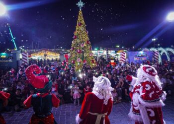 Más de 15 mil personas celebran la Navidad en la verbena Culiacán este 25 de diciembre