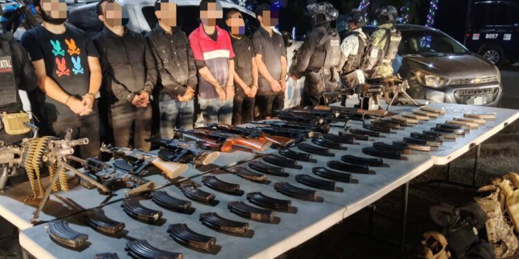 Tras agresión en Navolato, detienen a 6 civiles, aseguran armamento y vehículos