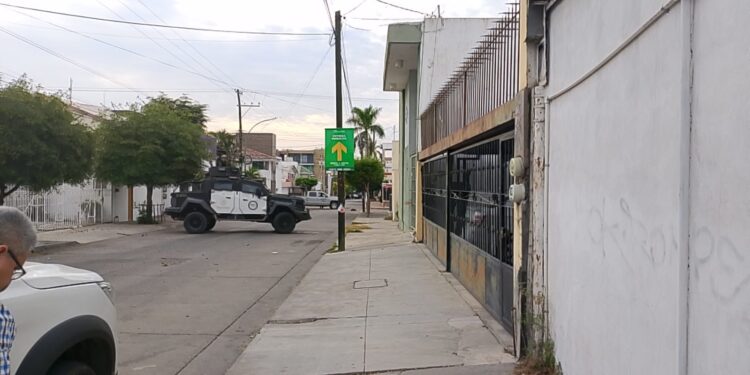 Operativo federal en la colonia Guadalupe de Culiacán deja dos presuntos detenidos de alto perfil