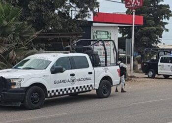 Hallan un cadáver envuelto en una cobija con mensaje en Costa Rica