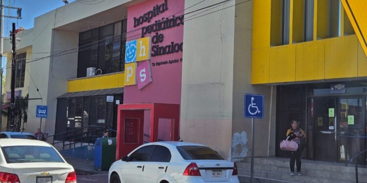 Niños de 2 a 4 años y adolescentes, los más vulnerables al dengue: Hospital Pediátrico de Sinaloa