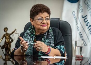 Gobernador Rocha pide mayor rotación en la FGR; solo identifica a Ernestina Godoy entre los aspirantes