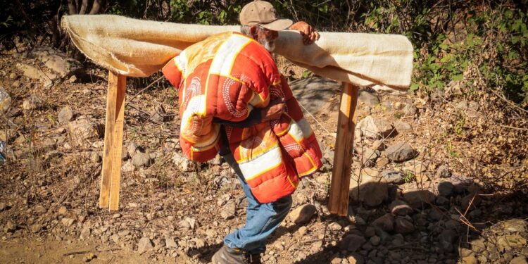 SEBIDES fortalece el acompañamiento social a familias que retornan a comunidades de Tepuche, en Culiacán
