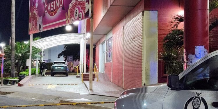 Ataques armados causan daños en casino y gasolinera durante la madrugada en Culiacán