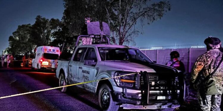 Hallan asesinado a balazos a un hombre a un costado del canal 7 cerca del Aeropuerto de Culiacán